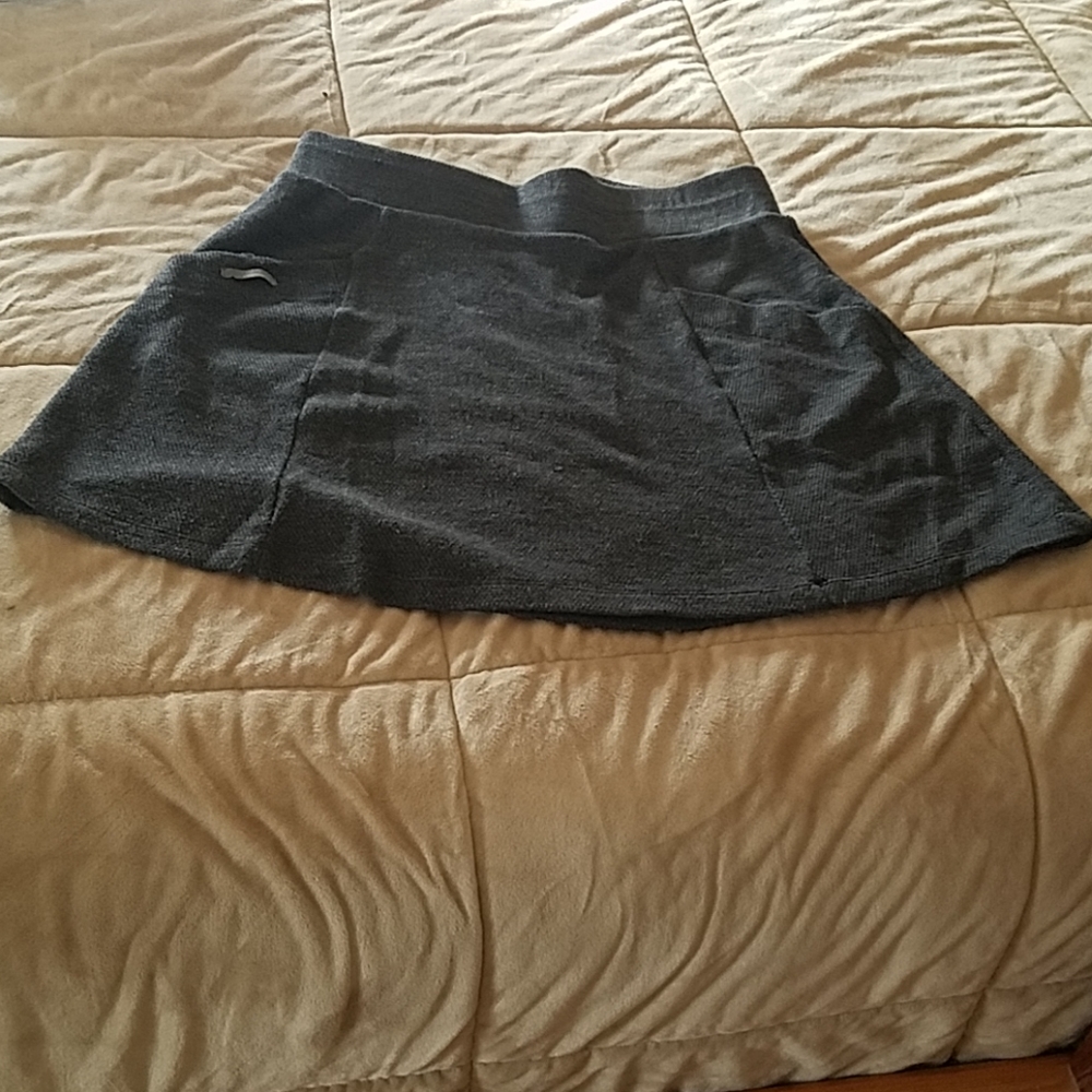 Icebreaker knit skirt